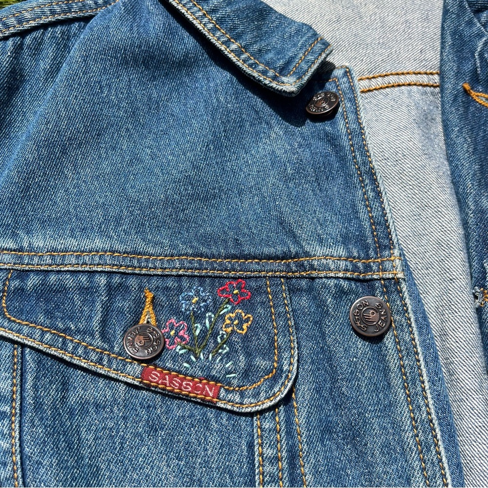 Vintage Women's Sasson Denim Jacket w Motorcycle Patches Size Medium - Picture 6 of 10
